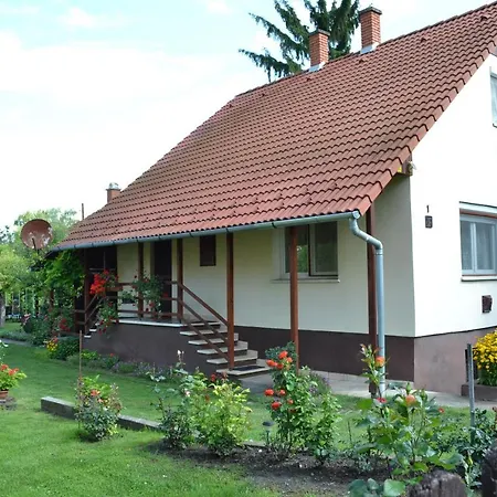 Case de vacanță Szabo Nyaralo