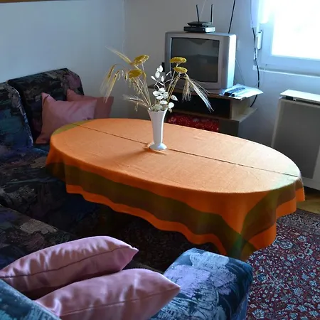 Szabo Nyaralo *