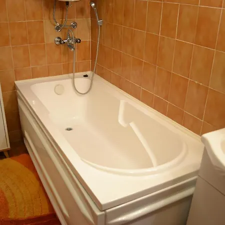 Case de vacanță Szabo Nyaralo Gárdony